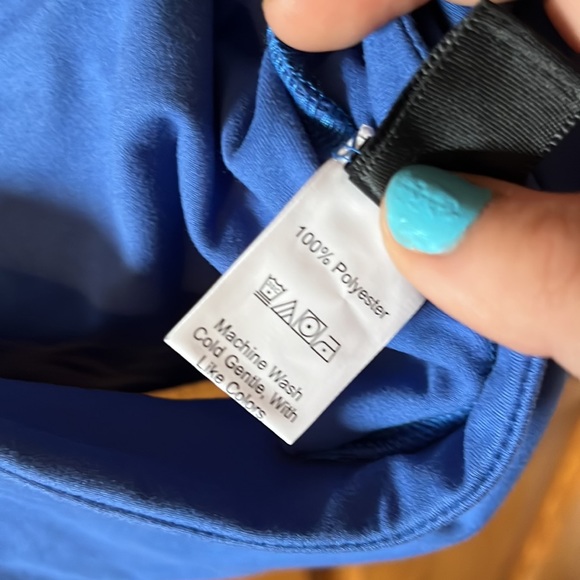 2 Stretchy cropped tops blue, and coffee brown - Picture 3 of 5